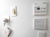 【浴室乾燥機・空調設備操作パネル、洗濯機用水栓】