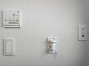 【浴室乾燥機操作パネル、洗濯機用水栓】