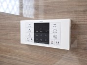【給湯器リモコン】