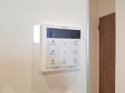 【給湯器リモコン】