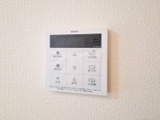 【給湯器リモコン】