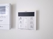 【給湯器リモコン】