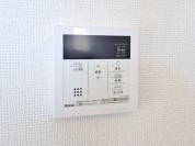 【給湯器リモコン】