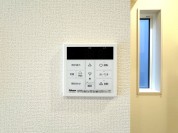 【給湯器リモコン】