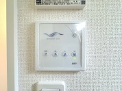 【ダクトレス熱交換換気システム】