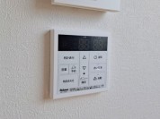 【給湯器リモコン】