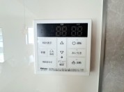【給湯器リモコン】