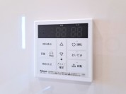 【給湯器リモコン】