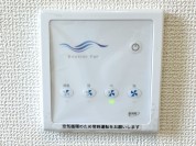【ダクトレス熱交換換気システム】