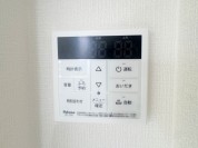 【給湯器リモコン】