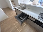 【食器洗浄乾燥機】