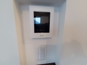 【TVモニター付きインターフォン】