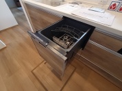 【食器洗浄乾燥機】