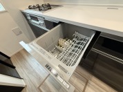 【食器洗浄乾燥機】