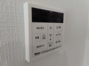【給湯器リモコン】