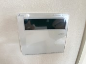 【給湯器リモコン】