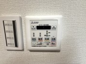 【空調機リモコン】