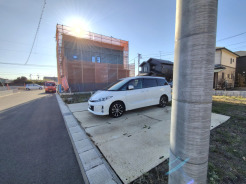 中央側 約6.0ｍ 開発道路