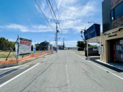 南側 約8.08～8.14ｍ 公道