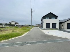 西側 約4.5ｍ 私道