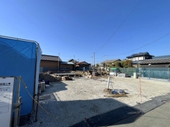 東側 約3.6ｍ 市道