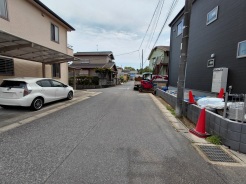 前面道路　5.7ｍ