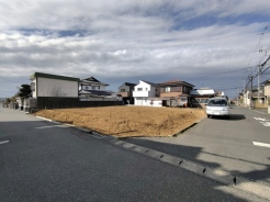 南側 約6.0ｍ 公道
東側 約6.0ｍ 公道