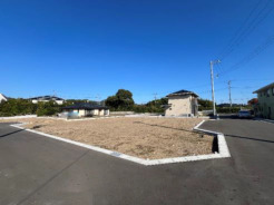 建築条件なし売地
４号地側より