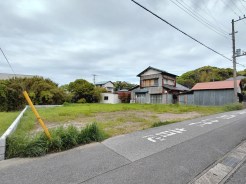 建築条件なし売地　１号地側