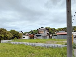 建築条件なし売地　１号地側