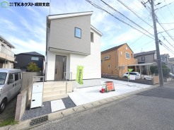 完成済み、即日ご案内可能です！
(1号棟)