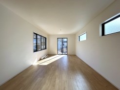 吉川市新栄２丁目