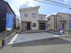 流山市宮園３丁目