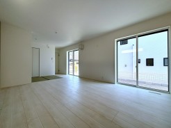 16.5帖の広々リビング