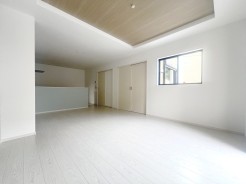 解放感のある折り上げ天井