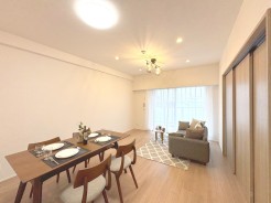 ＬＤＫ家具設置写真