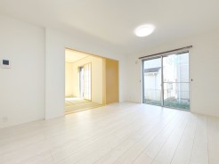 南向きの明るいリビング