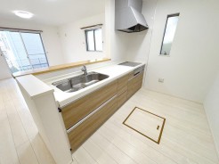 対面式オープンシステムキッチン