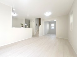 ＬＤＫ13.2帖
家族のコミュニケーションが増えるリビング内階段