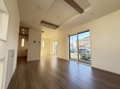 千葉市花見川区長作台１丁目