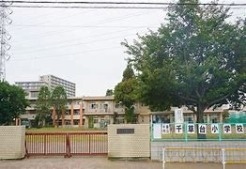 市立千草台小学校