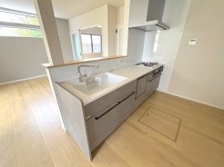 対面式オープンシステムキッチン