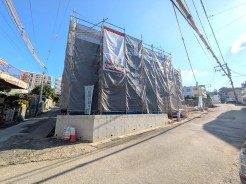 【現地外観(2号棟)】