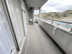 水栓付き広々バルコニー