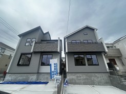 1.2号棟全体外観完成予想図※右側2号棟