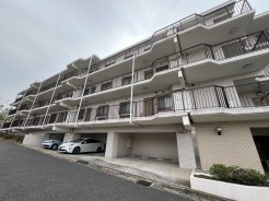 横浜市金沢区釜利谷東６丁目