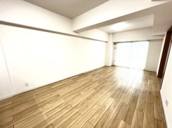 約12.8帖リビング