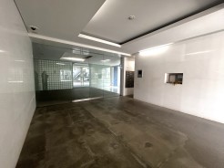 横須賀市大滝町１丁目