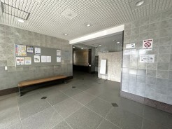 横浜市金沢区六浦東１丁目