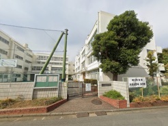 横浜市港北区下田町４丁目